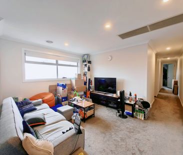 34B Second Street, Clayton VIC 3168 - Townhouse For Rent | Domain - Photo 2