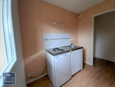Location Appartement 2 pièces 48m² CHATEAUROUX 36000 - Photo 4