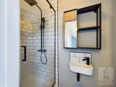 6 bedroom house of multiple occupation to rent - Photo 3