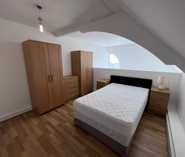 St Thomas Lofts, Kilvey Terrace, Swansea SA1 8BG - Photo 2