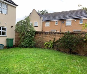 4 bedroom detached house to rent - Photo 2