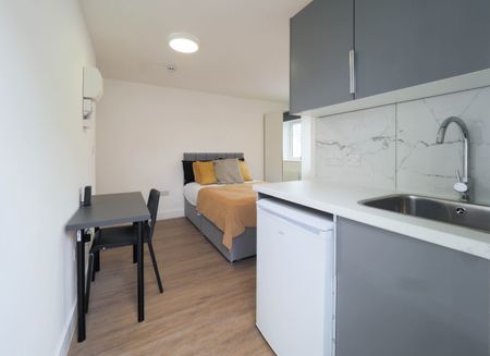 Room in a Shared House, The Meadow Way, HA3 - Photo 5