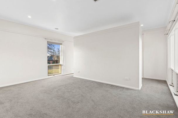 35 Mckinlay Street, Narrabundah ACT 2604 - House For Rent | Domain - Photo 1