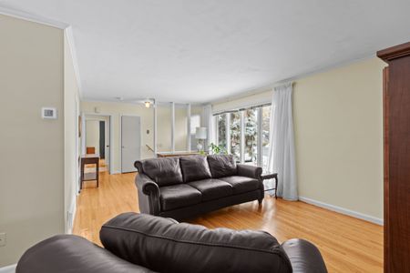 For Lease - 11 Merredin Place, Toronto, Ontario - Photo 2