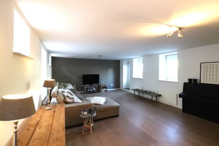 Te huur: Ruime Woonboerderij (4-5 slaapkamers) te huur op een TOP Locatie in het Pittoreske dorp EIJCKELRADE - Photo 3