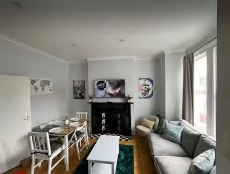 2 Bed Flat, Edgeley Road, SW4 - Photo 5