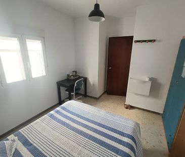 Calle San Hermenegildo, Sevilla, Andalusia 41003 - Photo 6