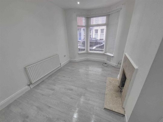 Hemans Street - Photo 1