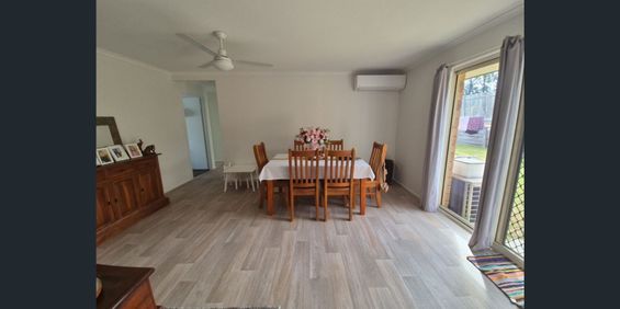 4 Bedroom Brick Home for Rent in a Quiet Cul-de-Sac - Photo 3