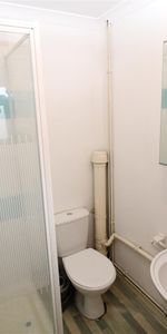 Studio For Rent Broadway, Pontypridd - Photo 3