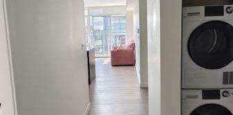 2 beds 1 bath Apartment - Photo 2