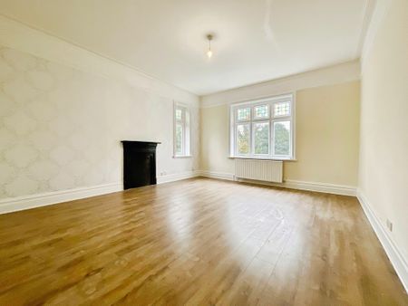 4 bedroom Detached House to let - Photo 4