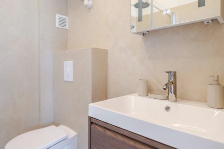 Sofort einziehen: Frisch sanierte und möblierte 32m² Wohnung - Photo 4