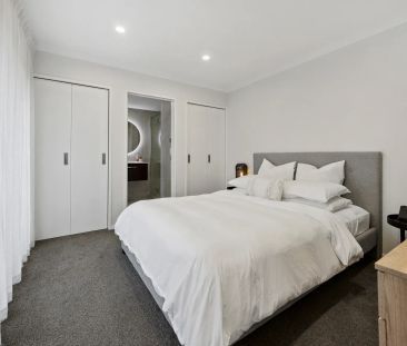 Modern Comfort & Effortless Living in a Safe, Friendly Cul-de-Sac - Photo 2