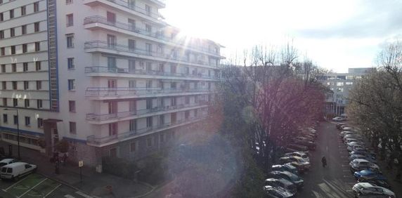 Location Appartement 2 pièces 35m² AIX LES BAINS 73100 - Photo 2