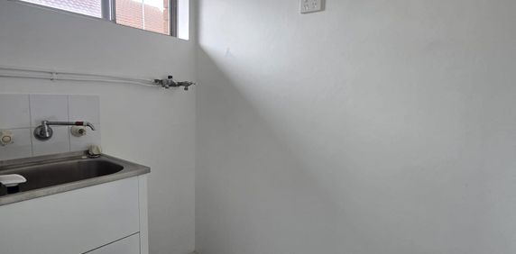 2 BEDROOM UNIT FOR LEASE - Photo 2