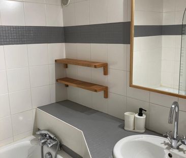 Location Appartement 2 pièces 20m² BORDEAUX 33000 - Photo 6