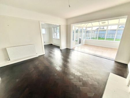 Samuels Drive, Thorpe Bay, Essex, SS1 3PR - Photo 2