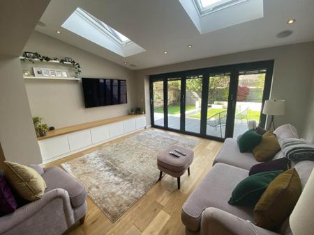 4 bedroom house to rent - Photo 2