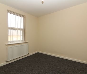 2 Bedroom Apartment - Photo 3