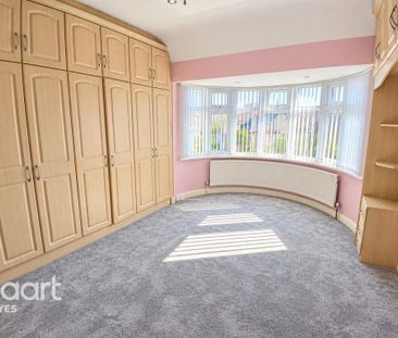 4 bedroom semi-detached house to rent - Photo 2