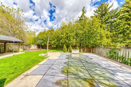 For Lease - 1225 Hedgestone Crescent, Oakville, Ontario - Photo 2