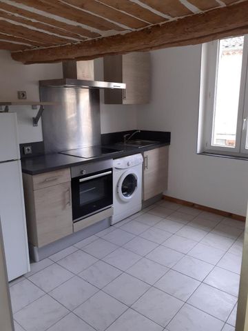 Location Appartement 2 pièces 47m² DRAGUIGNAN 83300 - Photo 3