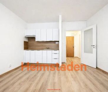 Pronájem bytu 1+kk 28 m - Fotografie 2