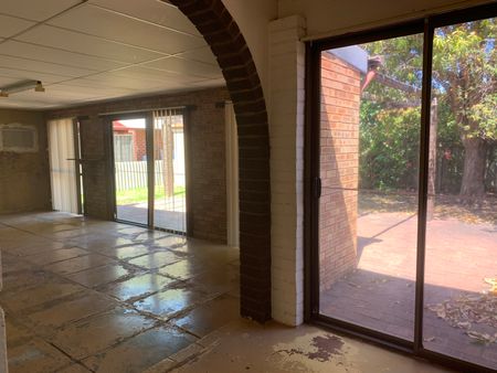 56 Hamilton Street, Bassendean WA 6054 - Apartment For Rent | Domain - Photo 5