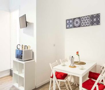 Via Paolo Bassi, Milan, Lombardy 20159 - Photo 2