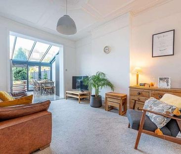 Dukes Avenue, Chiswick, W4 - Photo 2