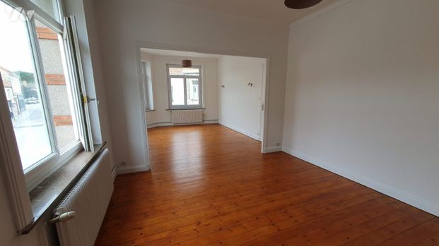 A LOUER -Appartement sur la Place de Marquise au 1er étage - Photo 1