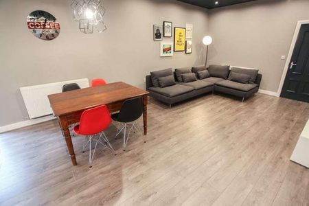 Pownall Square, L3 - Photo 3