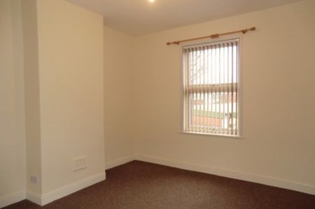 Cromwell Street, Coventry - - Photo 3