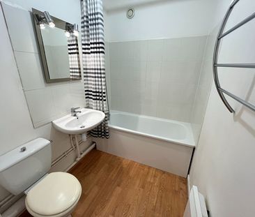 Location Appartement 2 pièces 37m² - Photo 4