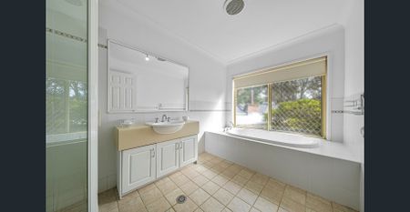 'STUNNING FOUR BEDROOM FAMILY HOME ON OVER 2 ACRES!' - Photo 5