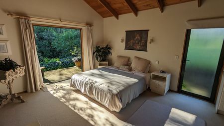 Private Lynmore Bedsit - Photo 2
