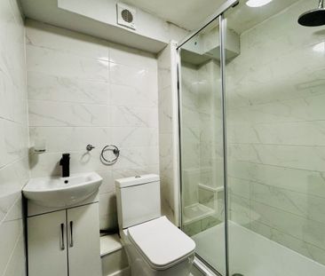 Chequers Lane, WELLINGBOROUGH - Photo 2