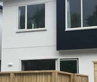 Stunning Townhouse in Tawa!! - Photo 3