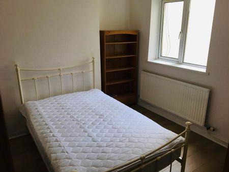 4 bedroom house to rent - Photo 3