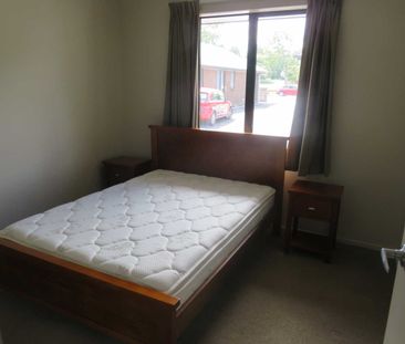 Fully Furnished Brick Townhouse – Walk to University This well-pres... - Photo 5