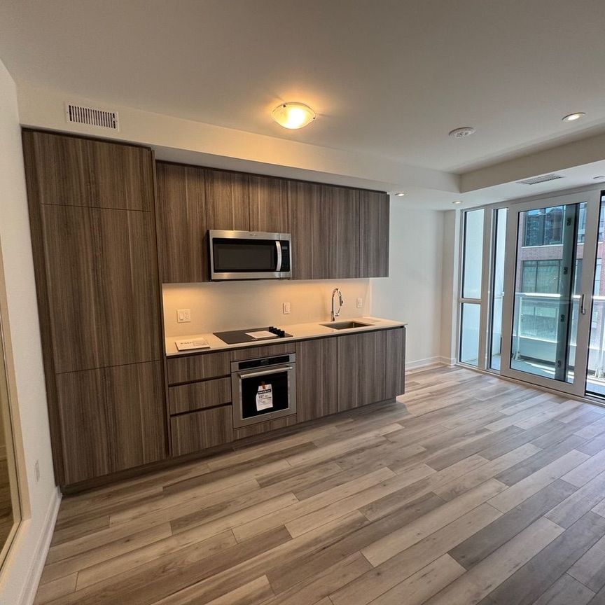 For Lease - 15 Richardson Street Unit# 925, Toronto, Ontario - Photo 1