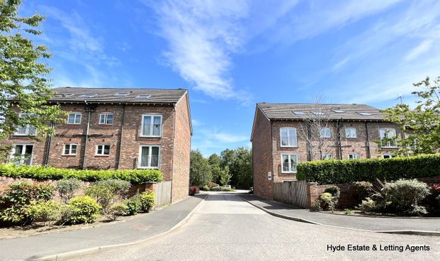 Flat 61 The Horizons, Moss Lane, BL6 5GH - Photo 1