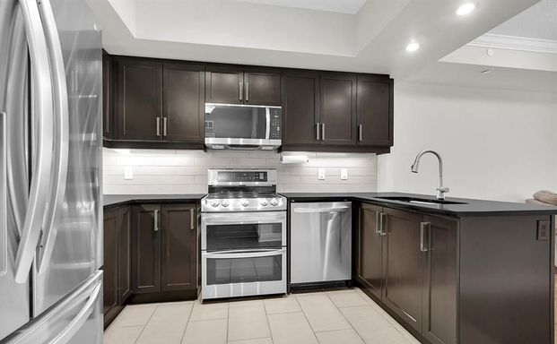For Lease - 89 Ridout Street Unit# 102, London South, Ontario - Photo 1