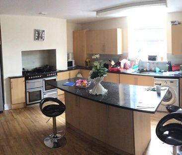 1 bedroom in a house share to rent - Photo 6