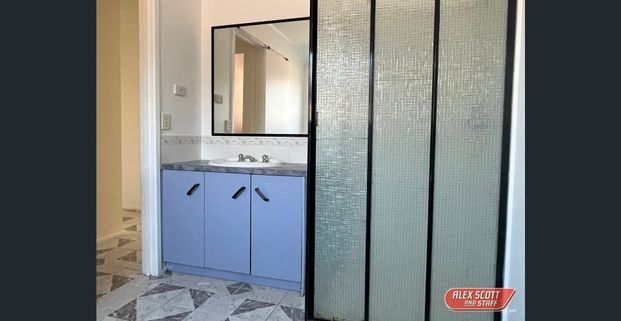 Stylish Family Home in Berwick - Perfect for You! - Photo 1