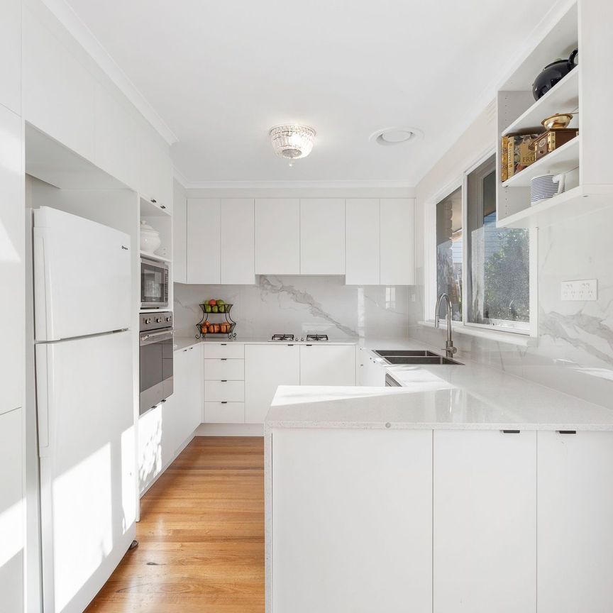 40 Gauntlet Avenue, Glen Waverley - Photo 1