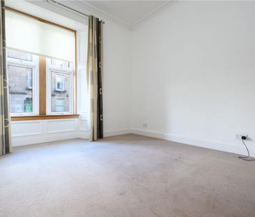 3 bedroom flat to rent - Photo 4
