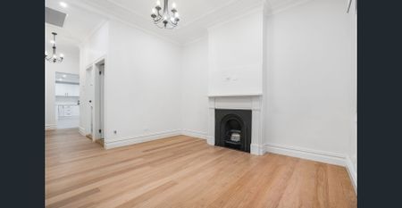 Restored Cottage - Walking distance to Station - Photo 2