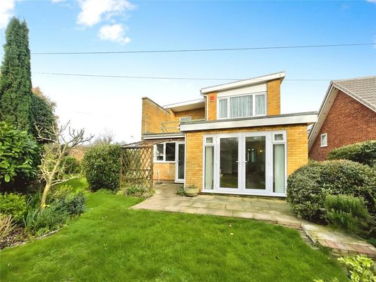 3 bedroom detached house to rent - Photo 1